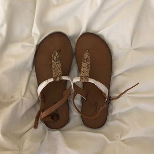 Brown Patterned Sandals
